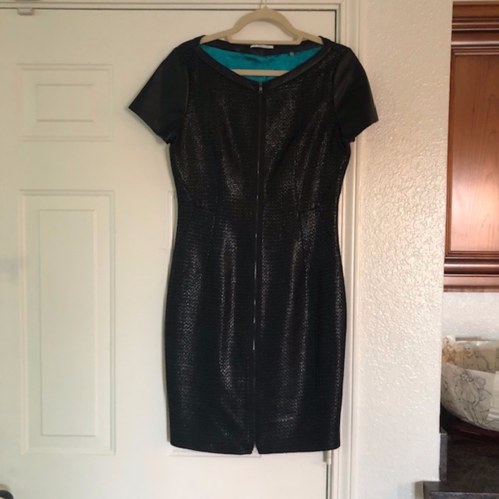 Black  teal-lined Tahari dress Size 8